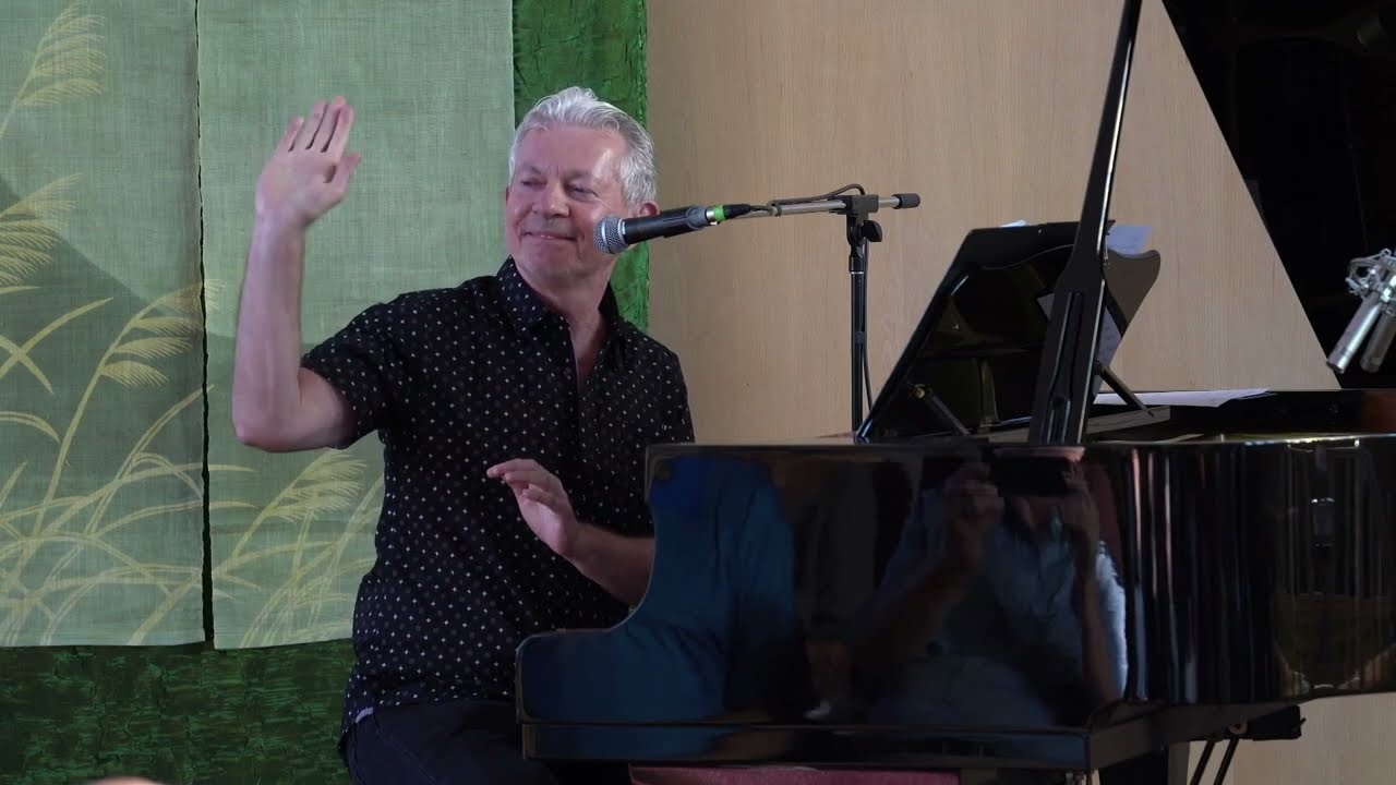 Promotional video thumbnail 1 for Luke Sandford Piano Bar Entertainer
