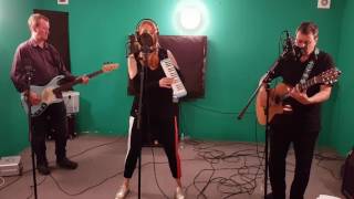 Salad Undressed - Granite Statue (Phoenix FM Creative Session)