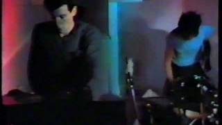 Minimal Compact - Deadly Weapons - 1981 Live