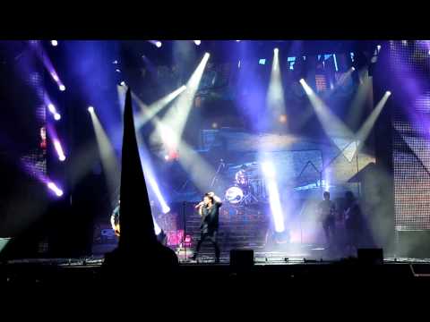 Boys don't Cry - The Cure cover - Rock Bones (Peter Punk) en Vivo Gran Rex