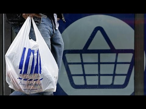 Una spesa piu' ecologica: addio al sacchetto di plastica gratis