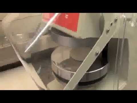 video 1, Formeuse D 45 cm