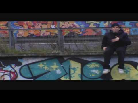 Gemitaiz  Xtreme Team   É morto street video