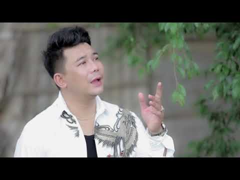 Bụi đời phù du - Khang Lê