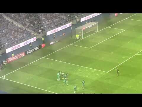 GOLO do  Famalicão! Jhonder Cádiz faz o 1-0 no Dragão