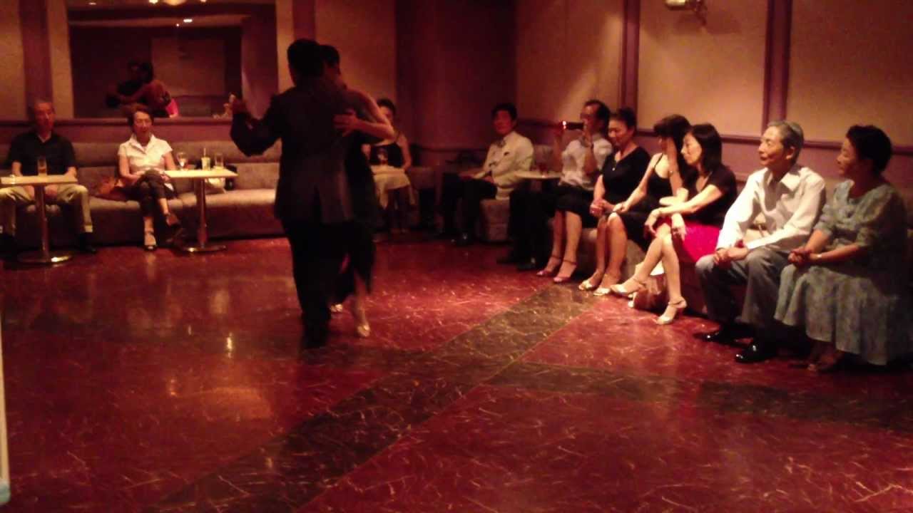 Leonel Mendieta & Natalia Hassan at "Imperio Tango" -"Al compas de un corazon" - Tokyo 2012 - 1/3