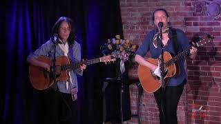 Suzzy Roche &amp; Lucy Wainwright Roche with opener Stash Wyslouch - Live at Caffe Lena