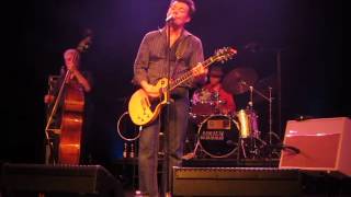 James Hunter Six at Marcq-en Baroeul play something calling