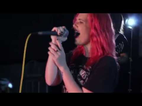 Evol Walks - Heartbreakin' Woman