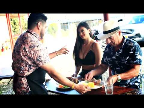 ALMORZANDO CON PAOLA - EL BOBO DEL CARMEN