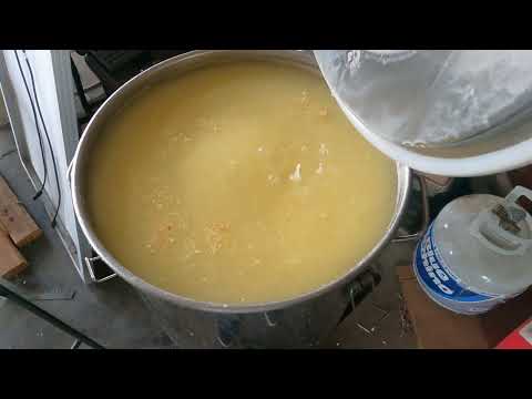 10-10-6 Moonshine Mash Corn Whiskey after 15-Hours of Fermenting time ! #shorts