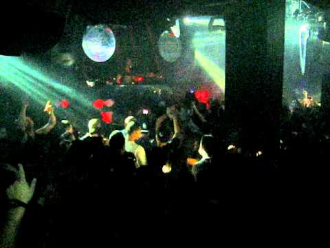 PACHA NYC... FEDDE LE GRAND/ERICK MORILLO..