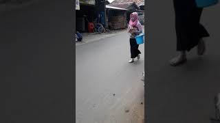 Download lagu Tukang jamu yang sangat cantik mp3 Download lagu Tukang jamu yang sangat cantik mp3