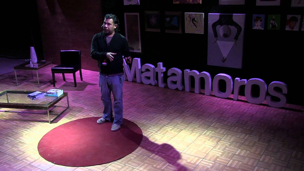 La era digital -- Época de transformaciones | Carlos Mora | TEDxMatamoros