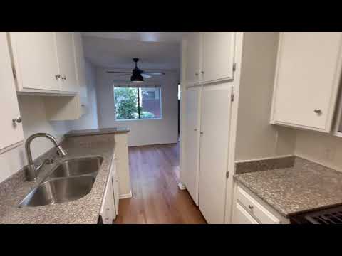 PL9836 - Beautifully Remodeled Bright 1 Bed w/Huge Patio For Rent!