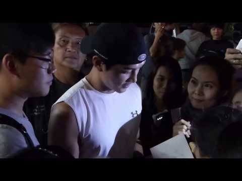 2014.01.22 Song Seung Heon_Arriving At Hotel
