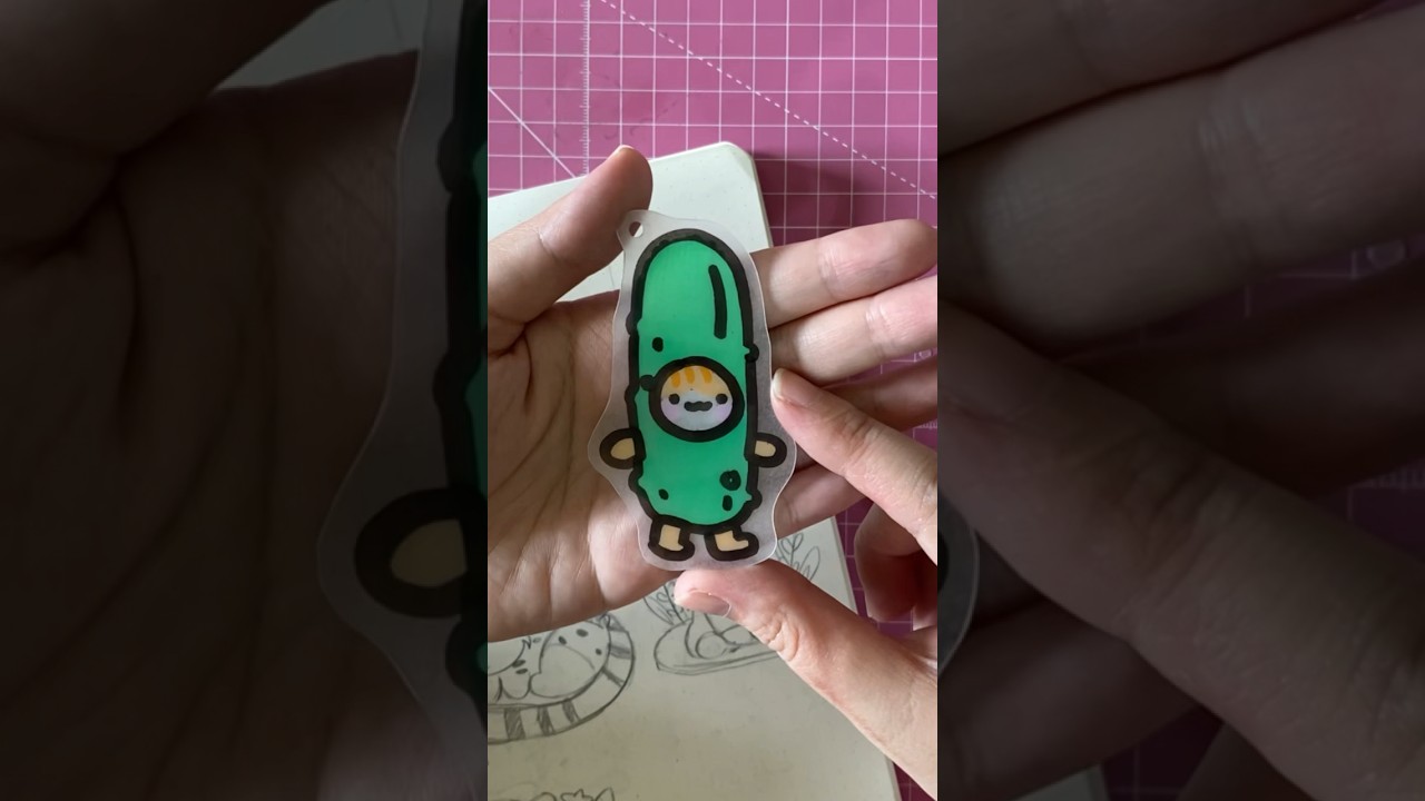 🥒🐱 #art #shrink-plastic #shrinkydink #kawaii #shrinkydinks #diy #diycraft #cute #handmade #drawing