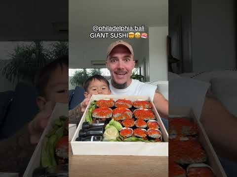 GIANT UNCLE PAULY SUSHI ROLL FROM PHILADELPHIA SUSHI BALI 🍣😱😮‍💨😋✨🙌🏻 #review #sushi #food #foodie