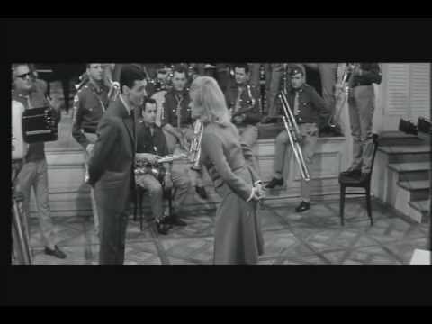 Karel Gott a Eva Pilarová - Je nebezpečné dotýkat se hvězd   (1964)
