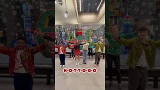 #KIDZBOP x #ElfOnBroadway H-O-T-T-O-G-O holiday edition 💚❤️