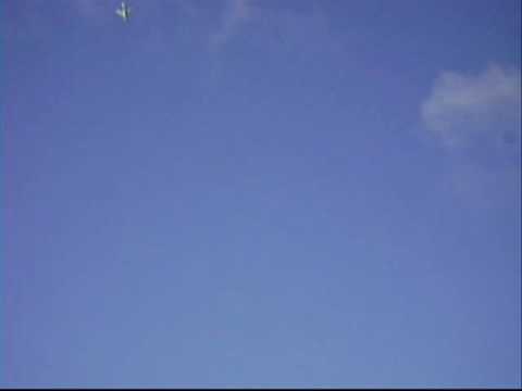 Rc-Lander Hawker Hunter with retracts painted as J34 Swedish Airforce