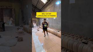Download lagu Buying Guitars Directly from the Factory mp3