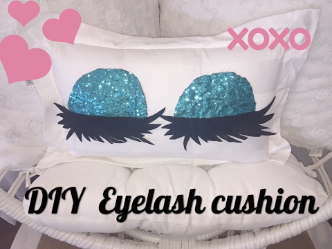 DIY Eyelash Pillow