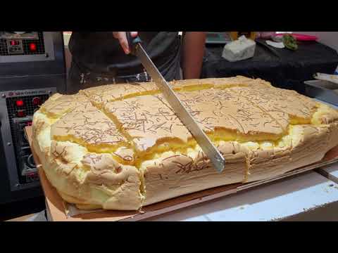 Giant Jiggly Cheese Cake