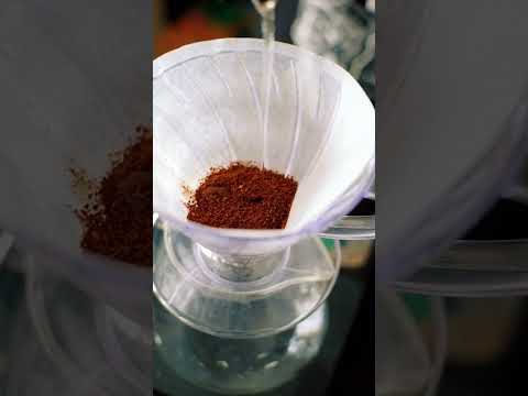 Nikmati pengalaman seduh kopi sendiri di Feodal! ☕✨ Selain menu kopi unli, mereka juga punya berbagai beans yang siap...