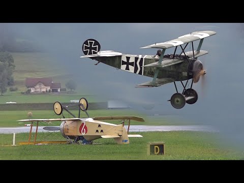 WW I Dogfight Reenactment (with gunfire) - Fokker Dr.1 vs. FVM Ö1 Tummelisa