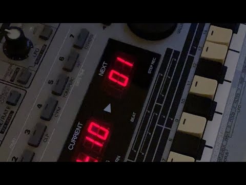 DEXTER Short Melodie on Roland MC303 Tutorial No Talking/Not Profi only Fun Hobby