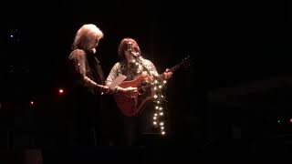 Ryan Adams and Emmylou Harris perform &quot;Oh My Sweet Carolina&quot;