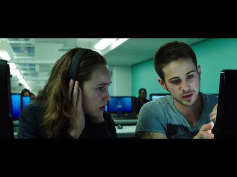 Friend Request (Clip 'Wasps')