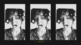 LOW-RES – “High-Five”