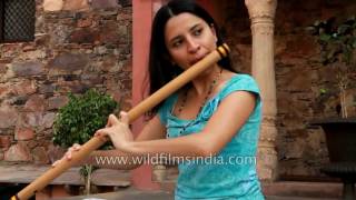Download lagu Ten Interesting Musical instruments of India mp3