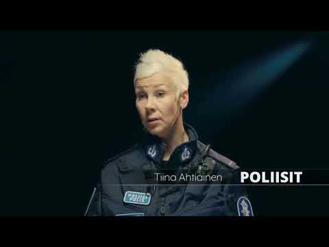 Poliisit   Auto katollaan