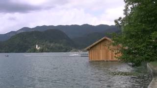 preview picture of video 'アキーラさんお薦め②旧ユーゴスラビア・スロベニア・美しいブレッド湖,Bled-castle,Slovenia'