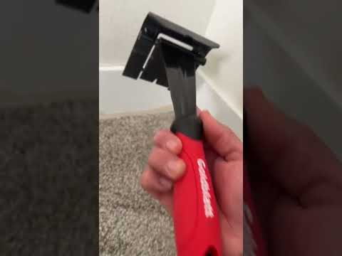 How To Remove Baseboard Without Damaging The Wall (GoldBlatt Trim Puller Review). #short #diy #trim