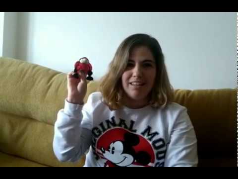 Letra M con "Abezoo"