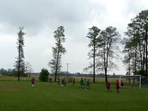 LZS Stare Budkowice - LZS Turawa . Gol na 1-0 dla gospodarzy. Rzut wolny - Patyczak