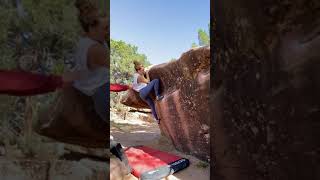 Video thumbnail of Diosis, 6b. Albarracín