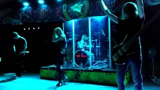 Hellineyes - No One Can Hear You