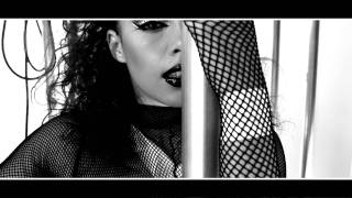 Donaeo. I&#39;m Fly.  Official Video.  Directors cut!