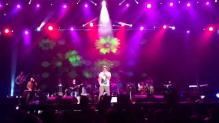 Amr Diab in Dubai Burj Khalifa 2012 (Ma3ak Barta7 &amp; Banadeek Ta3ala)