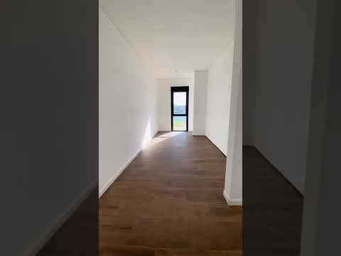 Video de YouTube - Casa en  de 3 dormitorios con Piscina, Parrillero y Jardín en Viñedos de la Tahona, Canelones