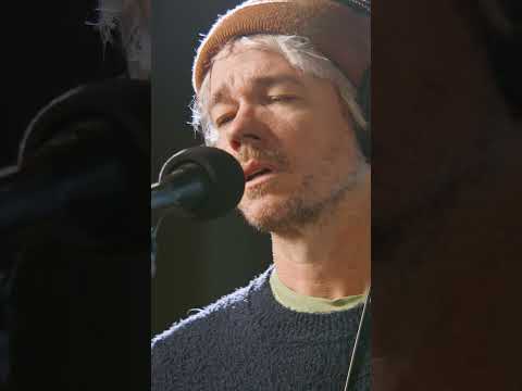 The Format perform "Right Where I Belong" in studio