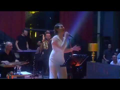 Selcan Asyalı - Ateşle Oynama (Canlı Performans)