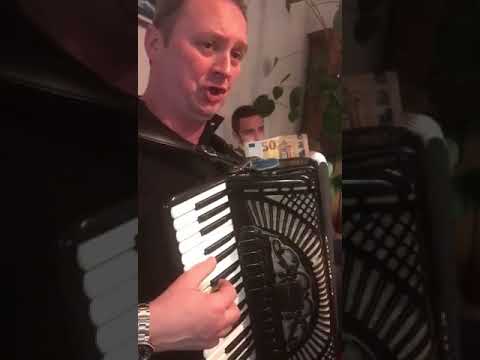 Anto i Tommy Filipovic  - Ko se jednom napije vode sa Bascarsije