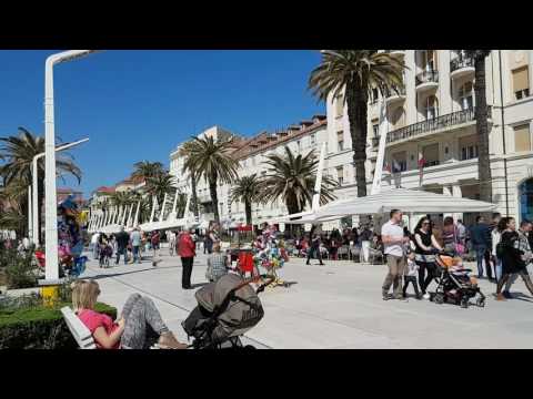 Gužva na splitskoj Rivi