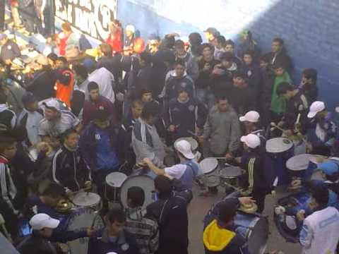 "La mejor Percusión del mundo" Barra: Los Caudillos del Parque &bull; Club: Independiente Rivadavia